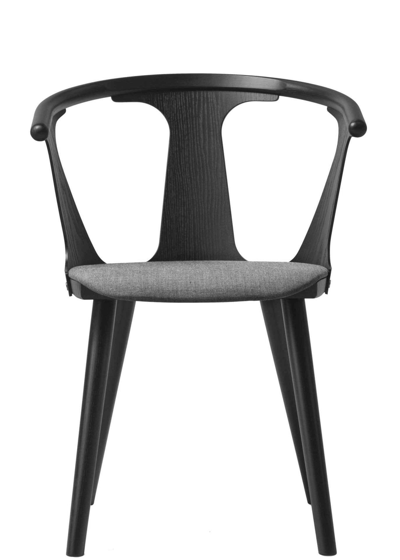 In Between Armchair Armlehnenstuhl SK2 mit Sitzpolster AndTradition